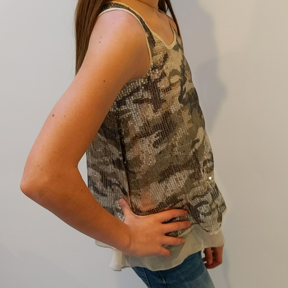 Shirt - Picture 3 of 4